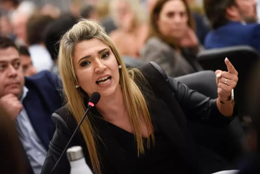 Nadia Judith Márquez estuvo procesada por estafa por haber emitir títulos truchos entre 1999 y 2004.