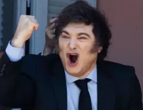 Javier Milei desde los balcones de Casa Rosada