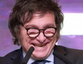 Javier Milei y el llamado a Rovira que negó de manera pública.