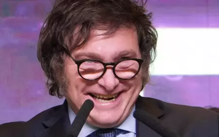 Javier Milei y el llamado a Rovira que negó de manera pública.