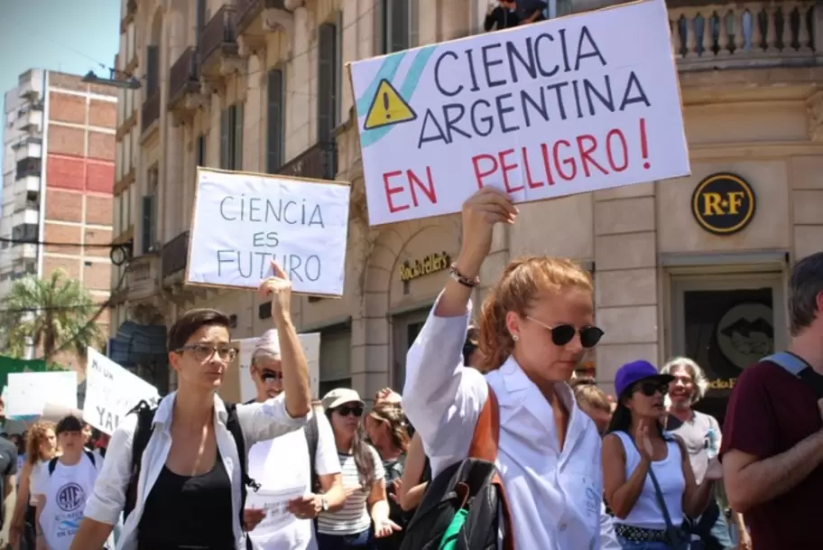 Recortes en la ciencia argentina