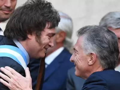 Mauricio Macrivs Javier Milei