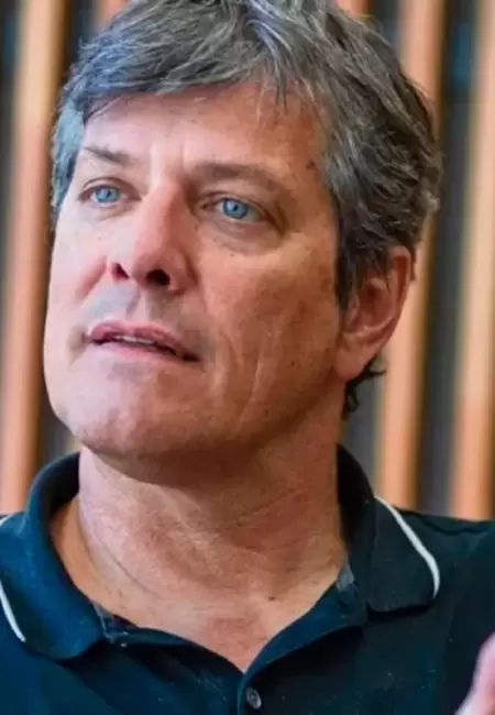 Mario Pergolini�logr� armar dispositivos con IA para contrarrestar la ceguera de su mam�.