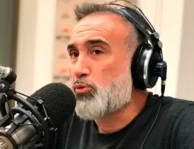 Gabriel Anello se abrió paso en los medios a fuerza de escándalos y denuncias mediáticas