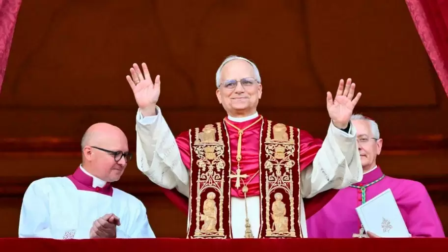 Fumata blanca: Robert Francis Prevost es el nuevo Papa tras el fallecimiento de Francisco