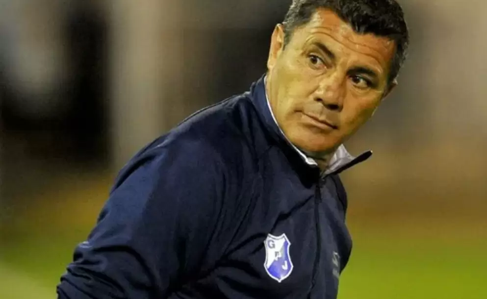 Carlos "El Loco" Enrique se recupera de un infarto en una clínica de Quilmes: le colocaron dos stents