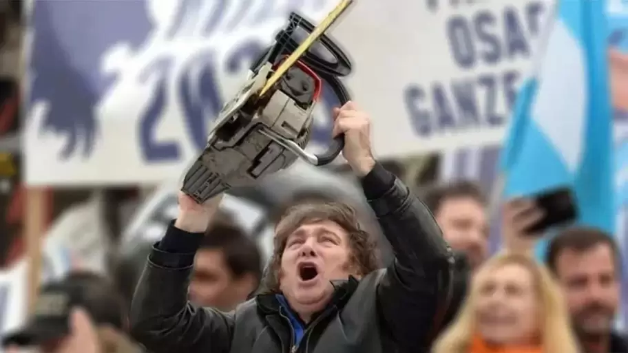 Javier Milei celebra la motosierra y proclama la "libertad" en discursos rimbombantes