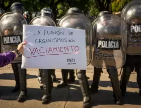 Trabajadores del INTI en contra de la fusión con el INTA