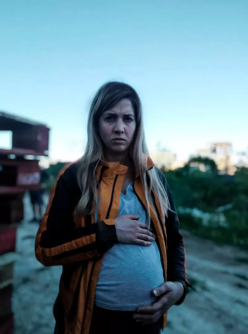 Victoria Bruno con la panza icnica de su personaje