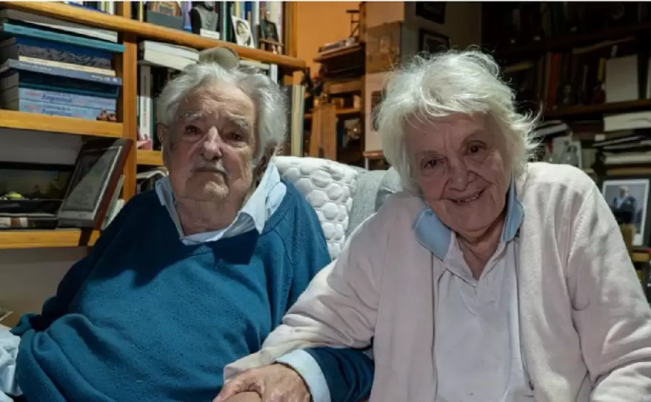 El ex presidente Mujica y su inseparable Topolansky