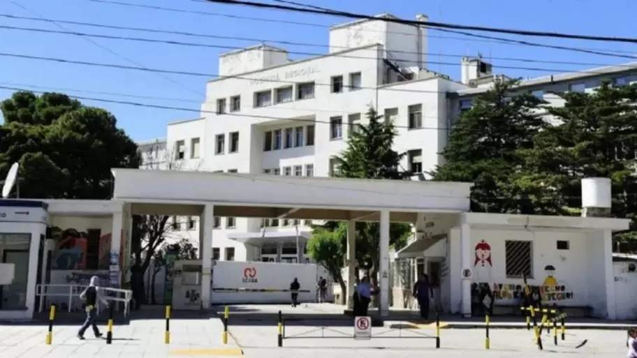 Intentaron robarle el bebé frente al Hospital Regional de Comodoro Rivadavia