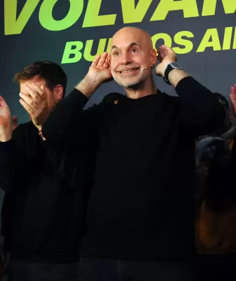 Horacio Rodríguez Larreta tras salir en su bunker a festejar los resultados de la elección en CABA que lo dejó en el cuarto lugar.