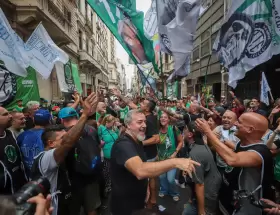 ATE moviliza al Ministerio de Economía: "Tenemos que frenar el salvajismo del Gobierno nacional"