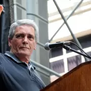 Fuga de dirigentes de la CGT: Acuña también pega un portazo y todo apunta a una conducción unipersonal