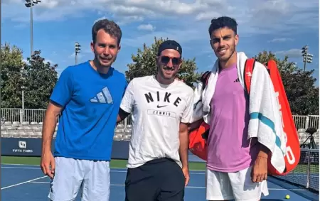 Bruno Stretti, el coach que empuja desde el fondo del court