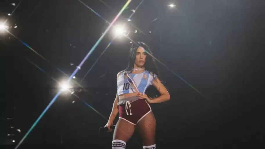 Lali Espósito brindó un show impecable en su primer Vélez.