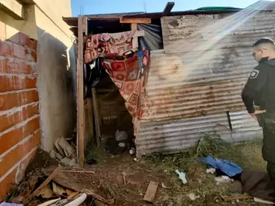 Horror y abandono en Rosario: hallaron a un bebé de 15 meses solo, desnudo y sin resguardo