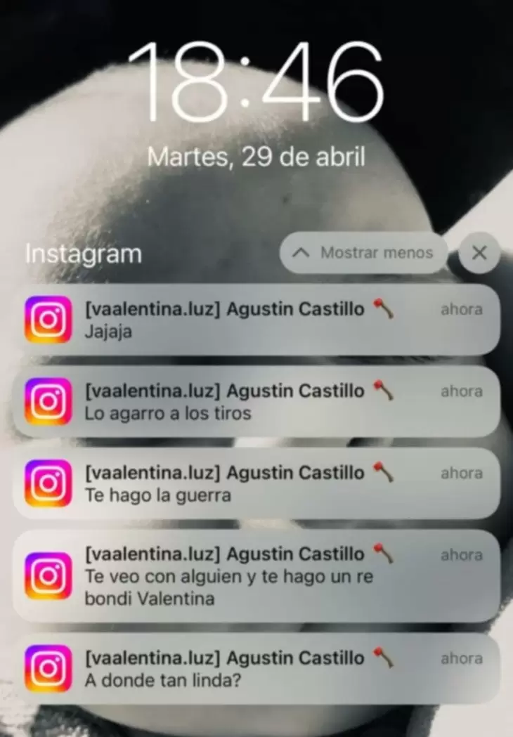 Algunos de los mensajes que su ex le mandaba a Valentina.