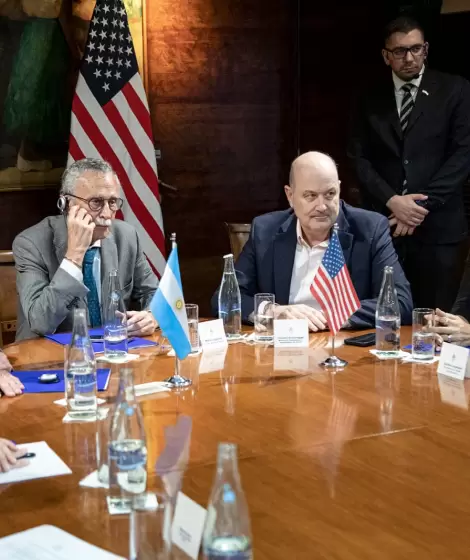 El anuncio tuvo como escenario una reunión entre el ministro de Salud, Mario Lugones y Robert Kennedy Jr.