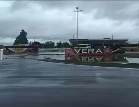 Vera bajo el agua.