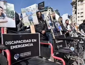 Aranceles congelados desde diciembre de 2024, con una actualización insignificante del 0,5% frente a una inflación de dos dígitos mensuales.