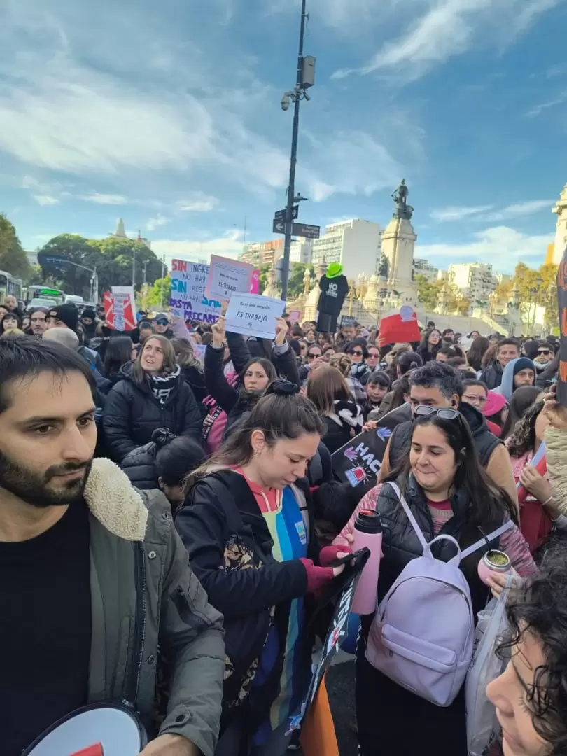 Prestadores de servicios de discapacidad marcharon este jueves