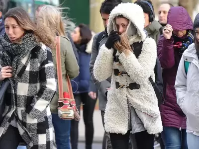 El frío extremo continuará durante todo el fin de semana, aunque habrá sol para disfrutar.