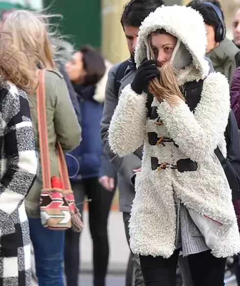 El frío extremo continuará durante todo el fin de semana, aunque habrá sol para disfrutar.
