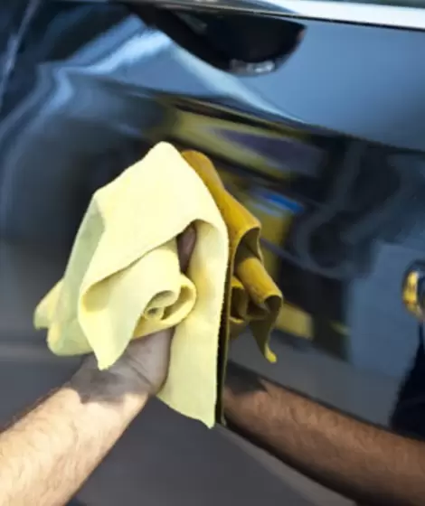 El encerado premium del lavado de autos puede llevar el precio a más de 200 mil pesos.