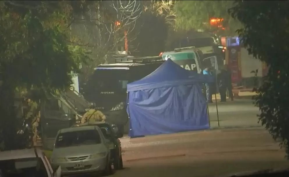 Terror, desesperación y muerte en Moreno: un policía de la Ciudad mató a la pareja de su ex, tomó rehenes y se suicidó