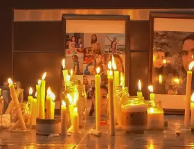 "Ni una menos": Velada silenciosa en pedido de justicia por Millaray