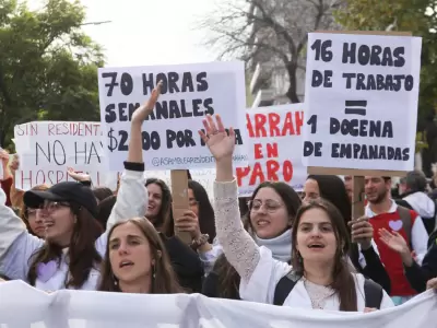 Médicos y médicas del Garrahan en pie de lucha