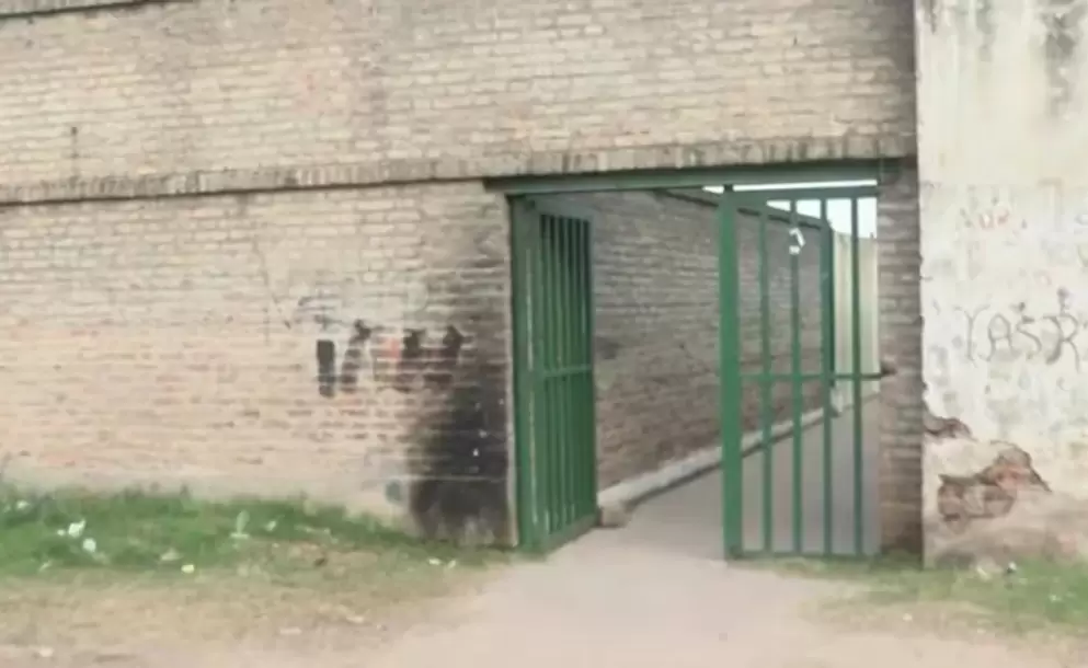 Escalofriante episodio en Rosario: un nene de 4 años llevó un arma al jardín de infantes