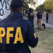 Horror, muerte y un niño agonizando en La Matanza: un policía mató a un delincuente e hirió en la cabeza a un nene