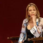 Silvana D 'Onofrio presenta La Flauta Mágica de Mozart: el deseo profundo de modificar el inconsciente colectivo