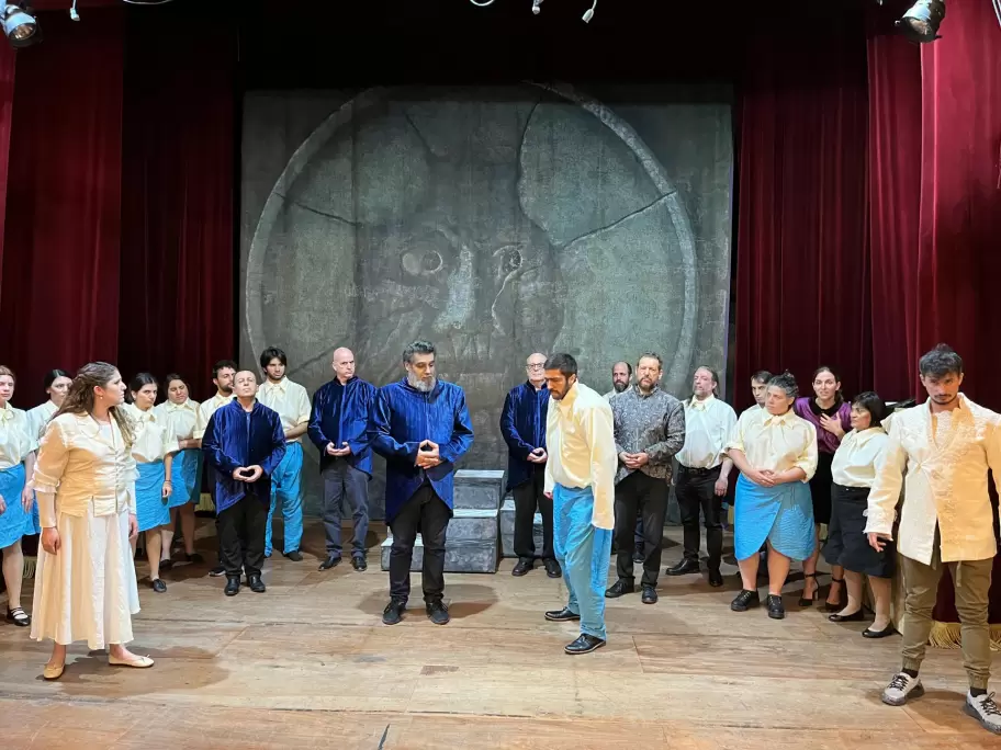 Parte del elenco de La Flauta Mágica