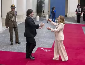 Meloni recibe a Milei en Italia