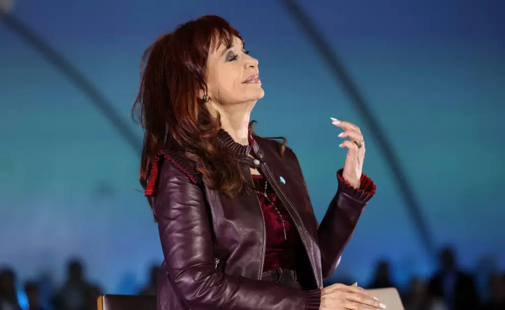 Todos los caminos de la Corte Suprema conducen a la proscripción: CFK no se deja amedrentar y responde