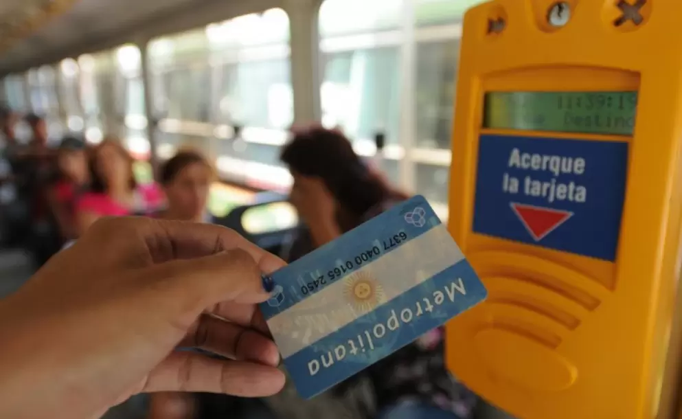 Tecnología fallida, monopolio y timba: el "curro" detrás de la "Sube tucumana" que expuso la crisis provincial del transporte