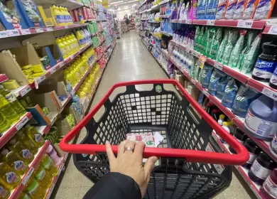 Ir al súper cada vez más caro para los porteños