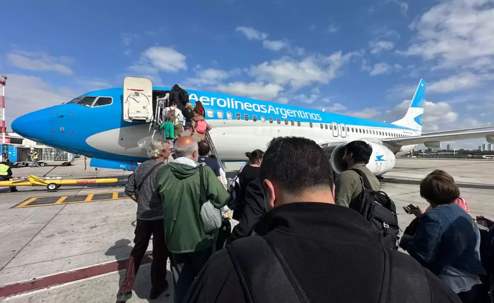 Pilotos advierten que la falta de descanso en sus trabajadores podría traer problemas de seguridad aérea