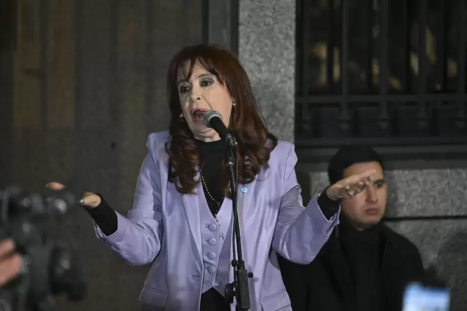 Cristina Kirchner a la espera del fallo de la Corte Suprema