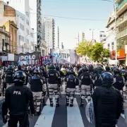Tensión en Puente Pueyrredón: alerta por la aplicación del protocolo antipiquetes contra trabajadores