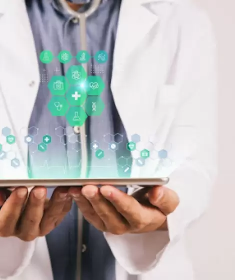 Los sistemas ERP permiten centralizar y digitalizar la gestión en centros de salud.
