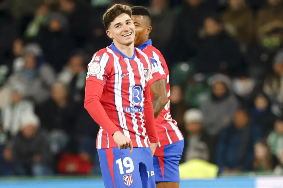 "El nuevo representante de Julián Álvarez dijo que quiere jugar en Barcelona"