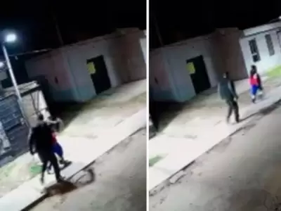 Brutal golpiza a un niño en plena calle