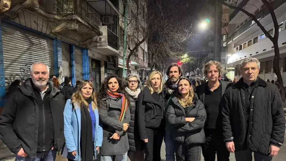 Los referentes del Frente de Izquierda que se solidarizaron contra el fallo proscriptivo contra CFK.