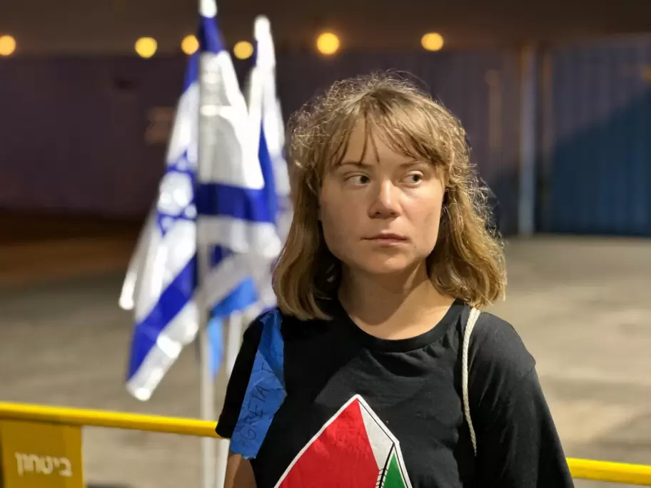 Greta Thunberg deportada de Israel tras intento de romper bloqueo a Gaza