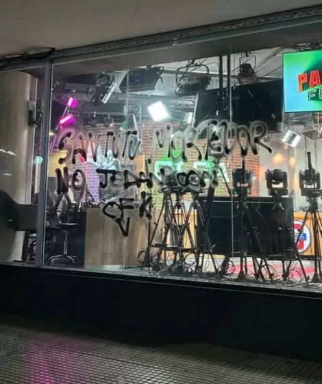 Las pintadas en Olga que dejaron en defensa de Cristina Fernández de Kirchner.