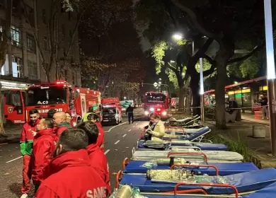 Voraz incendio en Monserrat